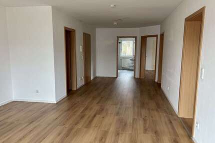 Wohnung zum Mieten in Regenstauf 885,00 € 86 m²