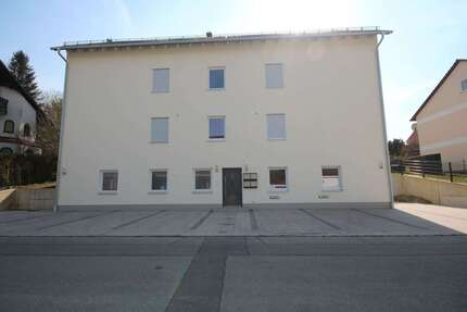 Wohnung zum Mieten in Emersacker 960,00 € 83 m²