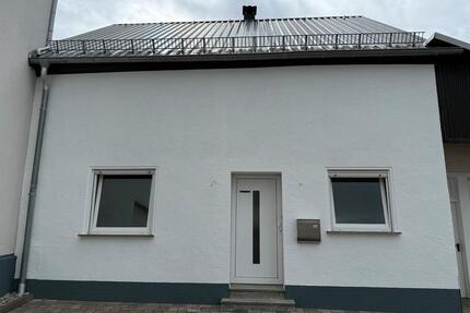 Keines Haus zu vermieten in Ruppach-Goldhausen - Nentershausen