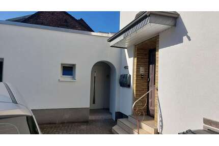 Haus zum Kaufen in Dormagen 669.000,00 € 232 m²