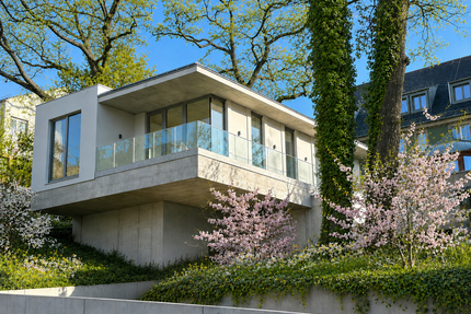 Haus zum Mieten in Dresden 2.240,00 € 127.35 m²