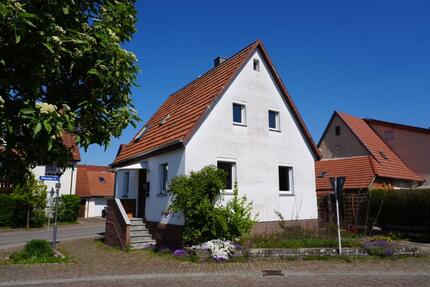 Handwerker aufgepasst, freistehendes Haus mit viel Potenzial - Riederich