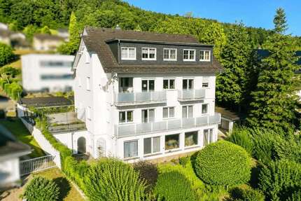 Haus zum Kaufen in Bad Orb 798.000,00 € 406.35 m²