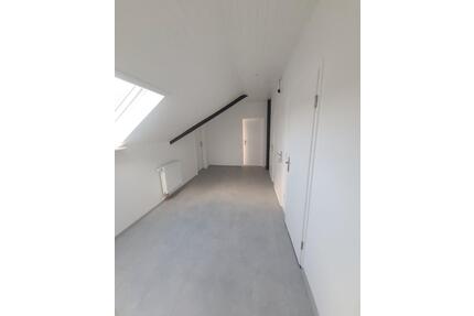 Hier könnten ihre Möbel stehen, tolle 2,5 Zimmer Whg mit Garten - Enger