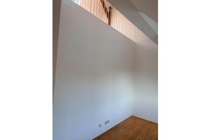 3-Zimmer-Dachgeschoss Wohnung im Herzen von Wiesbaden (Stiftstr.)