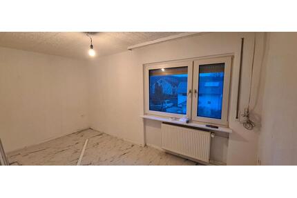 3 Zimmer Wohnung mit Terrasse - 1.290,00&nbsp;EUR Kaltmiete, ca.&nbsp; 90,00&nbsp;m&sup2; in Fuldatal (PLZ: 34233)