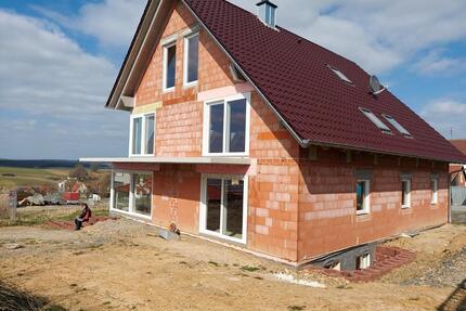 Großes Einfamilien Haus mit vielen Nutzungsoptionen - Stadtlauringen