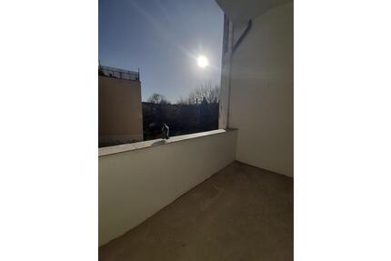 Hell und frisch renoviert in der Südstadt! 2 Balkone! Jugendstil! - Görlitz