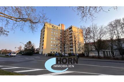 sehr gepflegte 2,5-Zimmer-Wohnung im 8.OG mit toller Aussicht, für Singles oder Paare - Schweinfurt Bellevue