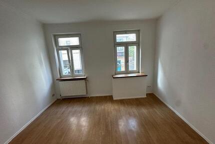 Helle 4-Zimmer-Wohnung im Hochparterre in Stuttgart Mitte