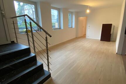 3-Zimmer-Einliegerwohnung in Stuttgart Bad Cannstatt -modern