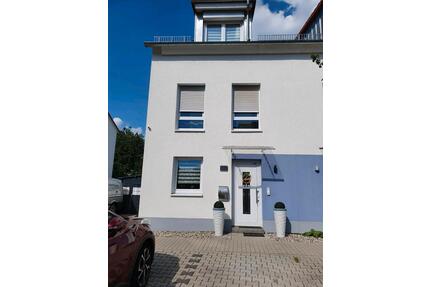 Modernes Echreihenhaus mit Sauna in Flörsheim - Flörsheim am Main