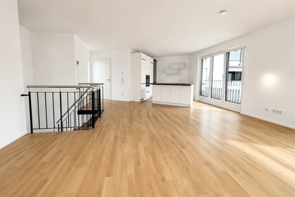 Haus-im-Haus-Konzept Exklusive Maisonettewohnung mit 15 m² Dachterrasse Erstbezug in Bilk - Düsseldorf