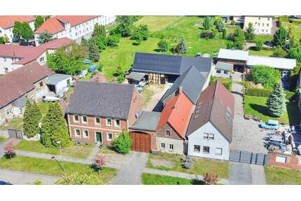 Historischer Gutshof - ideal als Mehrgenerationenhaus oder großzügiges Einfamilienhaus - Gräfenhainichen Möhlau