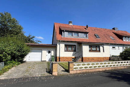 Viel Platz für Ihre Familie! Einfamilienhaus mit großem Grundstück in Immenhausen