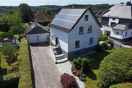 Haus zum Kaufen in Halver 439.000,00 € 120 m²