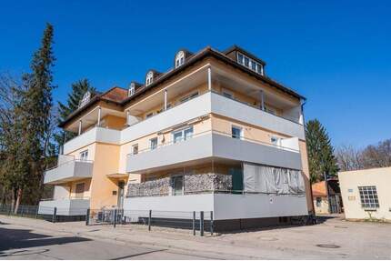 ***Heike Borchers Immobilien***Freundliche 3-Zimmer-Wohnung am Hachinger Bach*** - Unterhaching