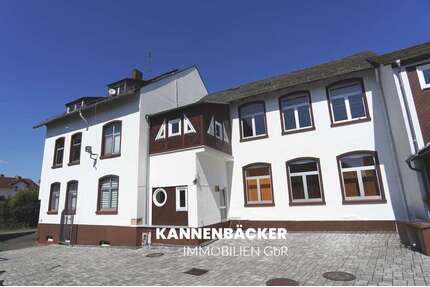 Haus zum Kaufen in Aarbergen 647.000,00 € 526 m²