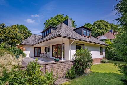 Haus zum Kaufen in Hamburg 2.150.000,00 € 189 m²