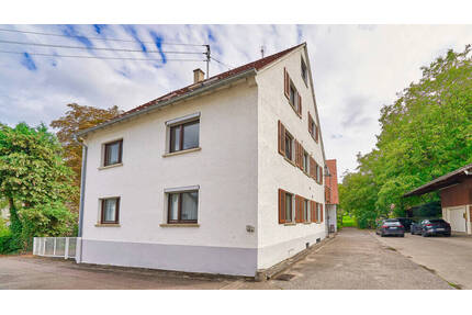 Einzigartiges Anwesen mit Zweifamilienhaus, Bauplatz, Scheune, Maschinenschuppen und großem Garten!! - Freiberg am Neckar / Beihingen