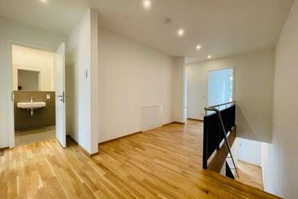 Wohnung zum Mieten in Leipzig 1.710,45 € 126.7 m²