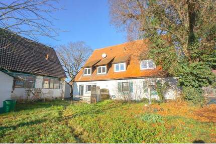 Charmantes Bauernhaus mit großem Grundstück und vielfältigem Entwicklungspotenzial - Abenberg Wassermungenau