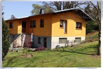 Haus zum Kaufen in Jößnitz 118.000,00 € 117 m²