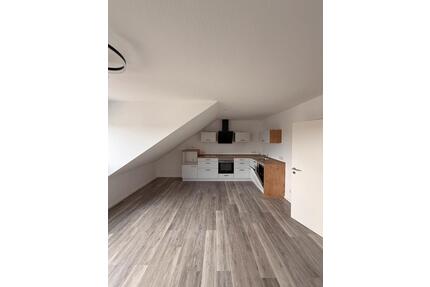 Moderne 2-Zimmer-Dachgeschosswohnung - Schüttorf