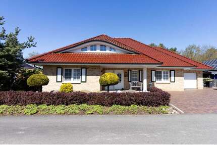 Haus zum Kaufen in Sustrum Neusustrum 595.000,00 € 292.2 m² - Sustrum / Neusustrum