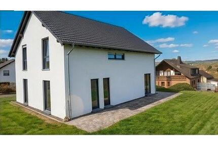 4 Zi. Wohnung im Neubau mit riesigem Garten zur Alleinnutzung - Stadtkyll