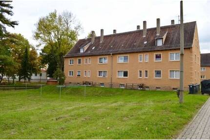 Schöne, große 3-Raum-Wohnung in ruhiger Gegend! - Wünschendorf/Elster
