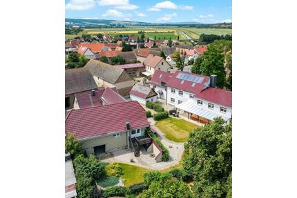 2R- Wohnung, m. Garten, inkl. EBK, Stellplatz, Garten - Nebra (Unstrut)