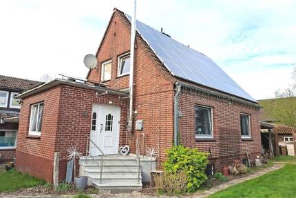 Für Anleger oder Selbstnutzer: Haus mit Charme auf großem Grundstück! - Kutenholz