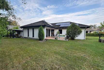 Energetisch sanierter Winkelbungalow in familienfreundlicher Wohnlage von Vettelschoß