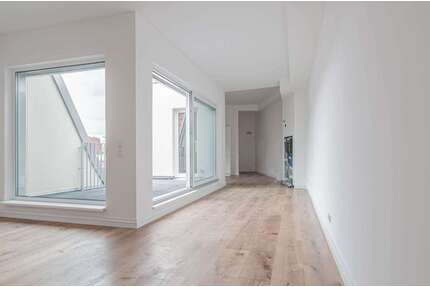 Wohnung zum Mieten in Berlin 2.975,40 € 102.6 m²