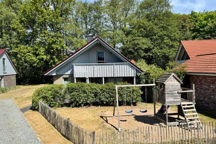 TOP-FERIENHAUS, Strandlage, Rendite, Grdst., mit Bebau-Potenzial - Neustadt in Holstein