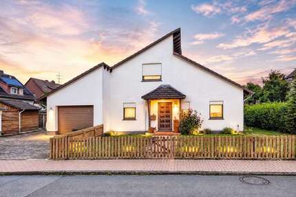Haus zum Kaufen in Wabern 389.000,00 € 123.23 m²