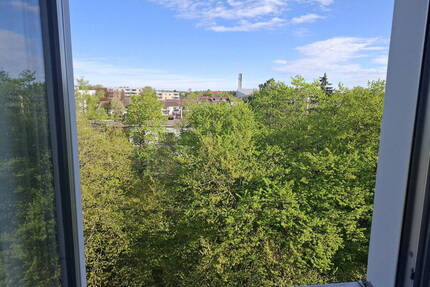 schön geschnittene 2 Zimmer Wohnung mit Balkon in Fürstenfeldbruck