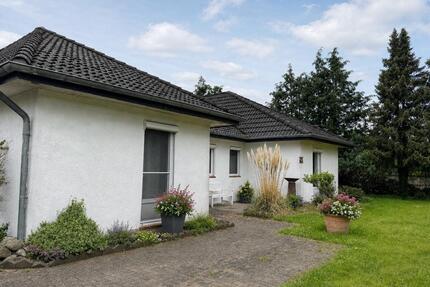 Stilvoller Bungalow in traumhafter Lage mit Ausbaureserve - Sottrum