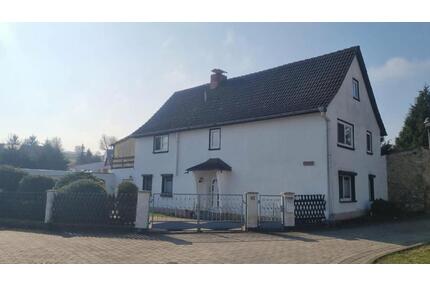 ruhiges Einfamilienhaus EFH in zentraler Ortslage von privat - Tonna