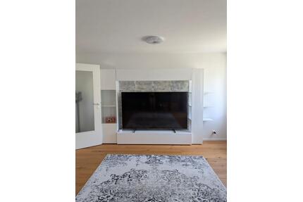 schöne 3 Zi.-Whg. mit Balkon und Tageslichtbad - Burgkirchen an der Alz
