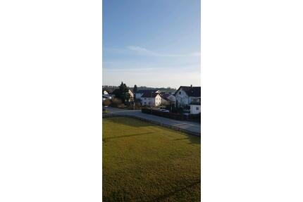 Gepflegte 4-'Zimmer Wohnung mit 107qm Wfl. in Bad Waldsee.