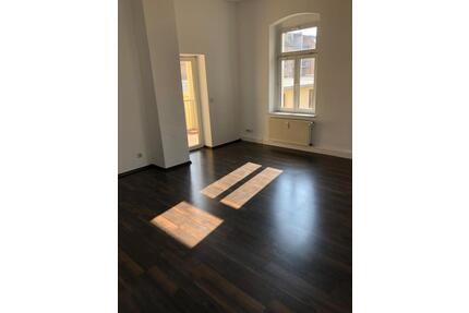 Wunderschöne 3-Raum-Wohnung mit Balkon und Stellplatz in Gera-Debschwitz-West