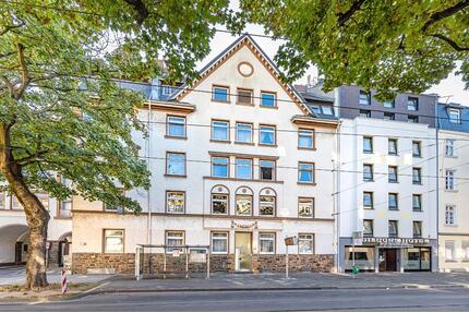 Schöne Altbauwohnung mit modernem Bad und großer Küche - Düsseldorf Derendorf