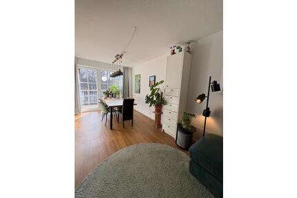 * Sanierte Maisonettewohnung * Neue EBK * ab 1.5. zu vermieten * - Hamburg Wandsbek