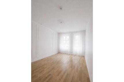 2 Zimmerwohnung nahe U-Siemensdamm Untervermietung für nur 1350€ - Berlin Spandau