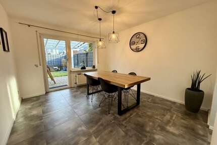 Haus zum Kaufen in Herxheim 555.000,00 € 206.31 m²