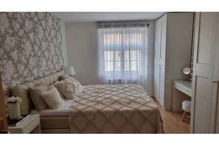 Attraktive 2,5 Zimmer-Wohnung mit Einbauküche und Loggia - Dresden Blasewitz