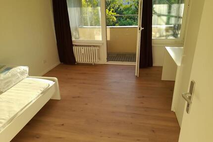 WG Zimmer mit Balkon 20 qm. In Schöneberg - Berlin Tempelhof-Schöneberg