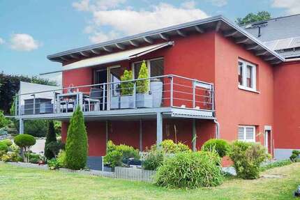 Haus zum Kaufen in Hainichen 274.500,00 € 125.26 m²